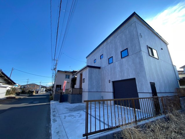 八街ほ656　新築戸建の前面道路含む現地写真