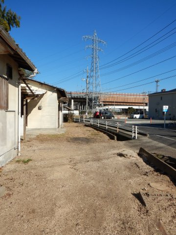 倉敷IC近くの倉庫の駐車場