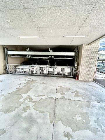 シャンテミキの駐車場