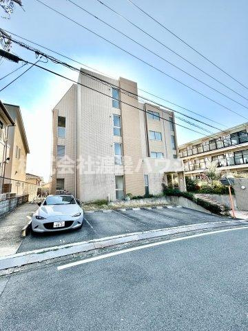 SCENE　TREの外観