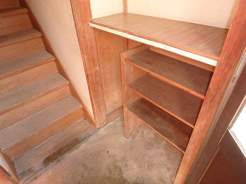 S0278R　笹本アパートの収納