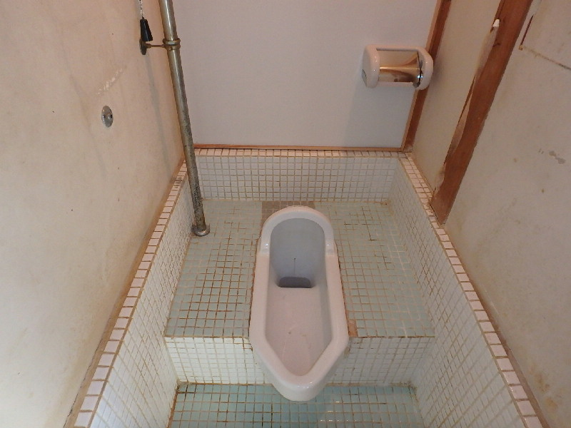 S0278R　笹本アパートのトイレ