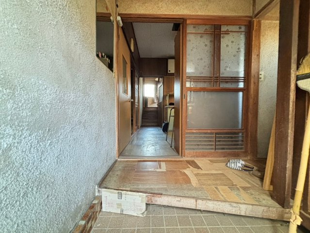 銚子市川口町　中古戸建の玄関