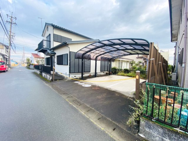 中古戸建　大垣市三塚町　平成12年築の駐車場