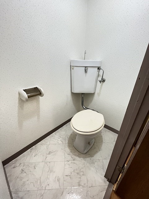 鳴尾ハイツ（若草町）のトイレ