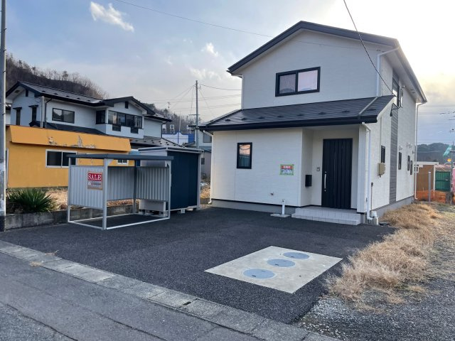 下閉伊郡普代村第9地割　中古住宅の駐車場