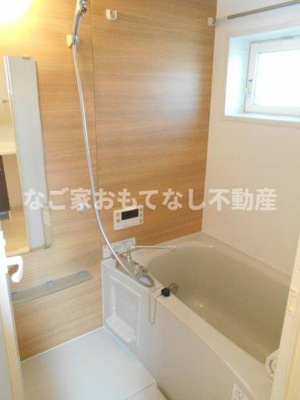 【浴室】 | メゾンラフィーネ