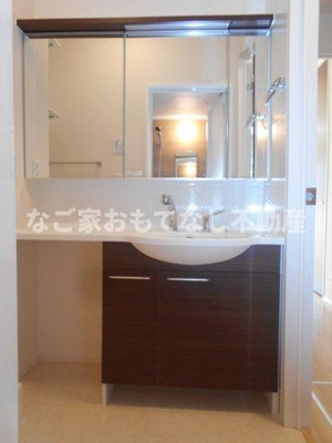 【洗面所】 | メゾンラフィーネ