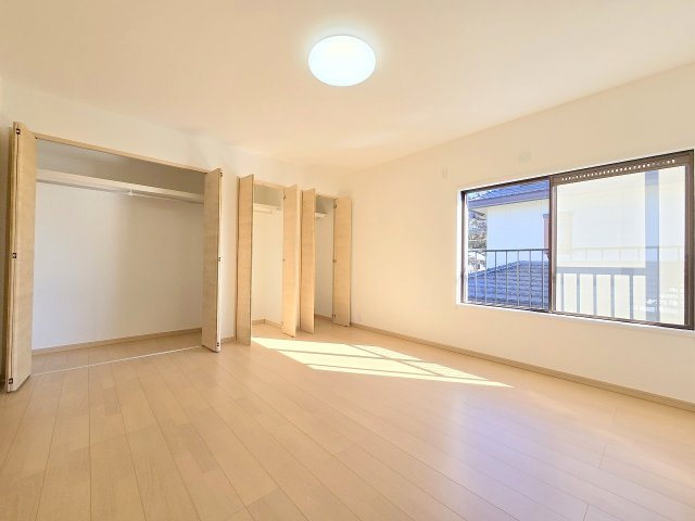 羽村市羽西１丁目中古戸建の洋室