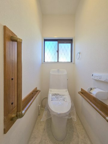 羽村市羽西１丁目中古戸建のトイレ