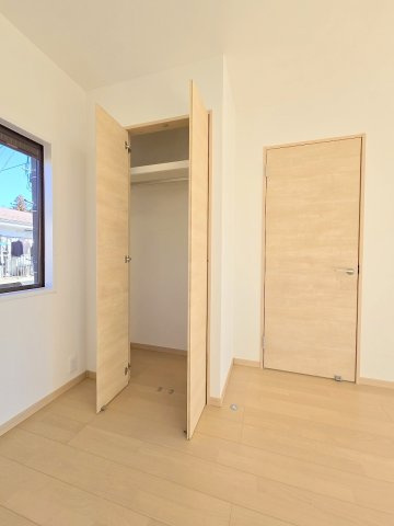 羽村市羽西１丁目中古戸建の収納