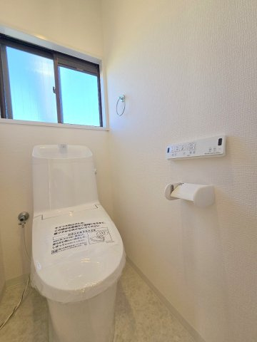 羽村市羽西１丁目中古戸建のトイレ