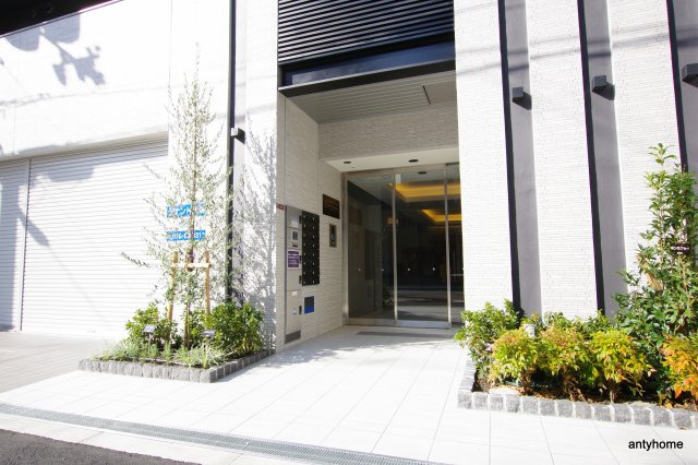 エルデ北堀江 仲介手数料無料のエントランス