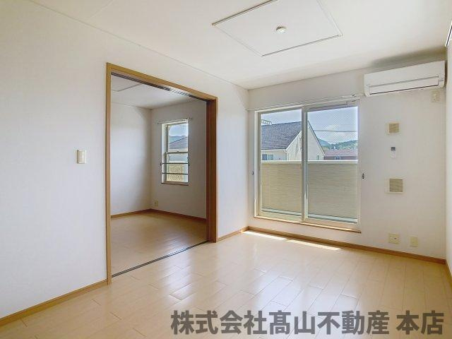 グレース城西ヶ丘Ａの居間・リビング