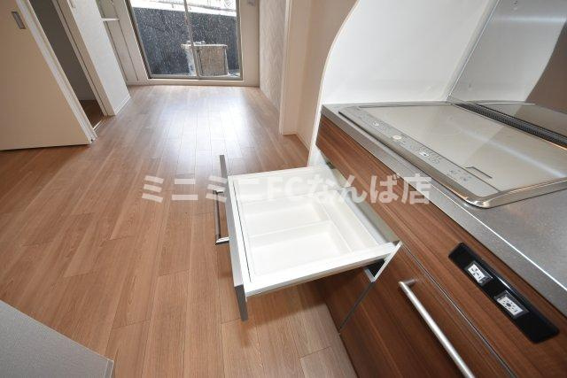 セレニテ難波ミラク参番館