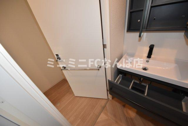 セレニテ難波ミラク参番館