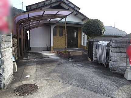 広島市安佐北区可部東1丁目　中古一戸建ての駐車場