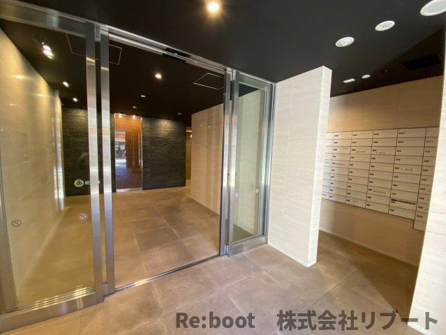 グランカーサ市川国府台のエントランス