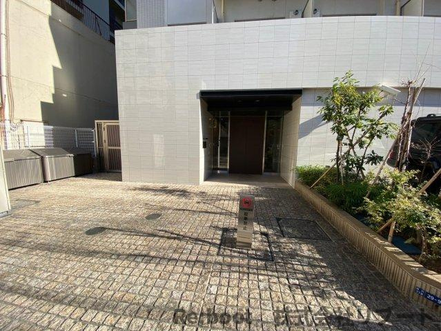 グランカーサ市川国府台のエントランス