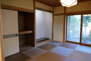 浮山温泉別荘地　戸建ての和室