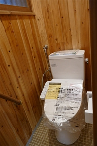 浮山温泉別荘地　戸建てのトイレ