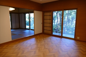 浮山温泉別荘地　戸建ての居間・リビング