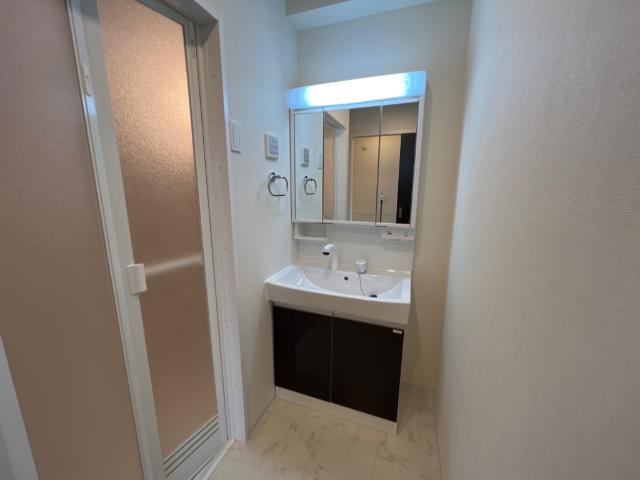 アメニティ１００の洗面所|洗髪洗面化粧台