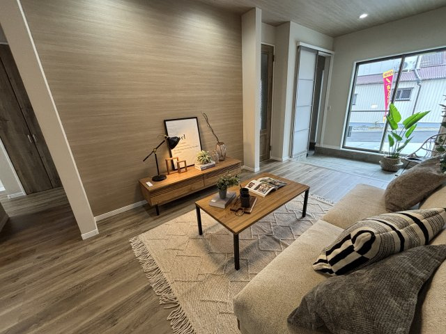 【居間・リビング】の画像