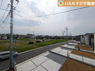 【展望】 | Livele Garden.S　深谷稲荷町北第2 | 高い建物が無く開放感のある展望
バルコニーからの展望も開けていてのどかな景色が望めます。日当りも良いですね♪