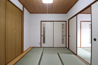 【寝室】 | シャトル中宮