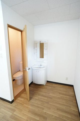 中央ビル3階の内装|きれいな内装です