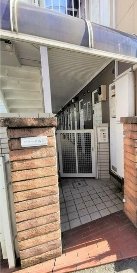 GRADO落合のエントランス