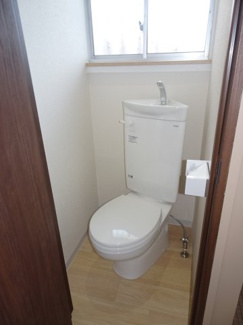 【トイレ】 | 宝塚市平井山荘2の8　中古一戸建て