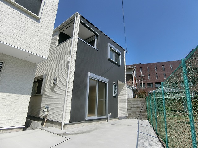 笠屋町戸建B棟の外観