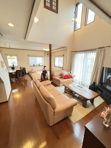 【居間・リビング】 | 宇城市小川町江頭 | ☆19.1帖の吹抜で広々としたリビング☆