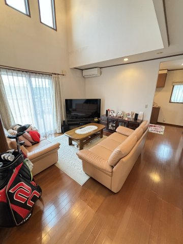 【居間・リビング】 | 宇城市小川町江頭 | ☆吹抜で明るいリビング☆