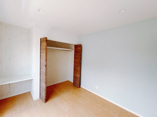 【中古戸建】高崎市菅谷町の洋室|子供部屋のメリットは「自立心を養うことができる」「自分で整理整頓できるようになる」そして、お子様が成長した際には「プライバシーを確保できる」といい事だらけ♪