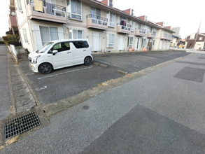 【駐車場】