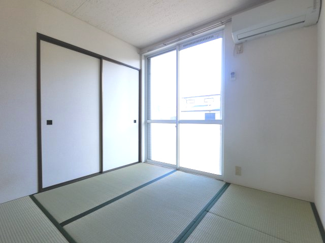 【寝室】