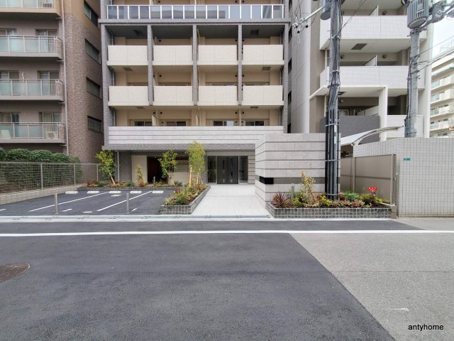 プランドール新大阪　仲介手数料無料のエントランス