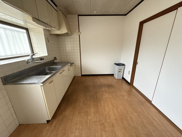広畑区清水町2戸一貸家　東の居間・リビング