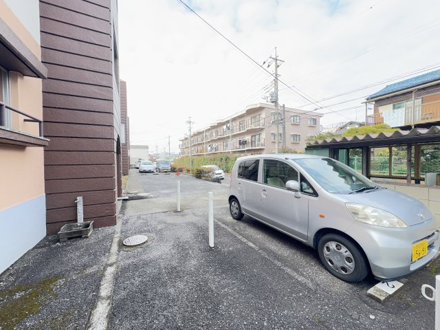 源七第一コーポラスの駐車場