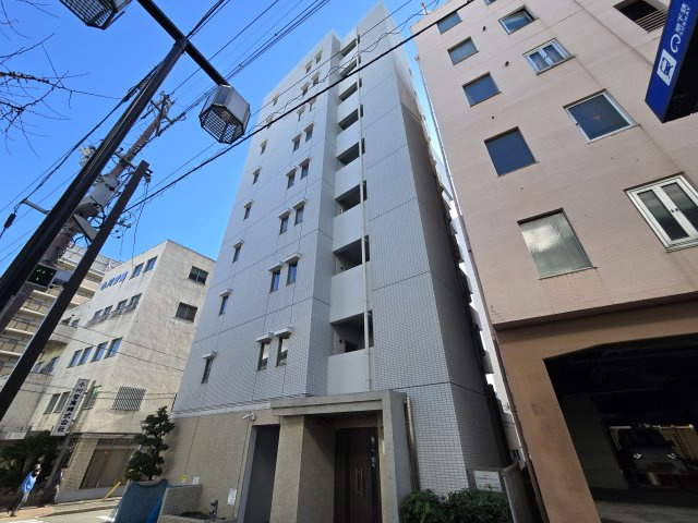 アクシス