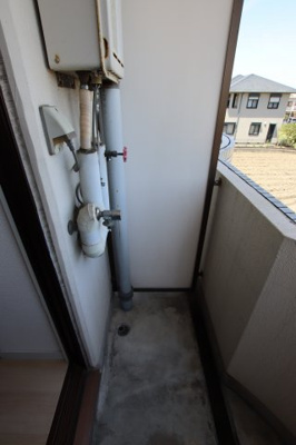 【設備】 | セインツ1号館 | 室外洗濯機置場