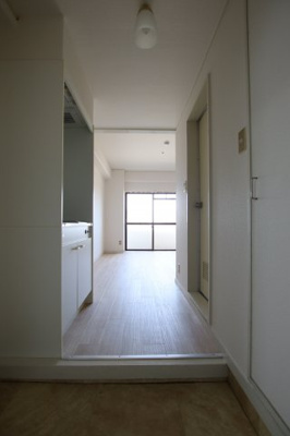 【玄関】 | セインツ1号館