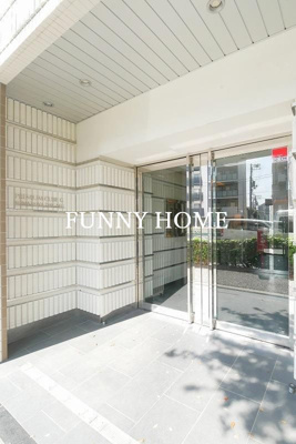 【エントランス】 | PREMIUM CUBE G 駒沢大学