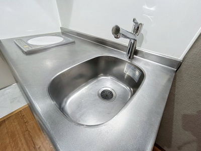 【キッチン】 | P’sプレイス東仲町 | ※同タイプ、別部屋写真使用。