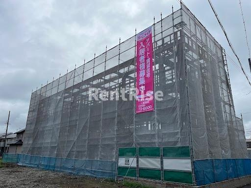 一宮市木曽川町黒田字往還西南ノ切の賃貸マンションのエントランス|外観写真その他3