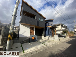 【前面道路含む現地写真】 | 城陽市久世下大谷　中古戸建