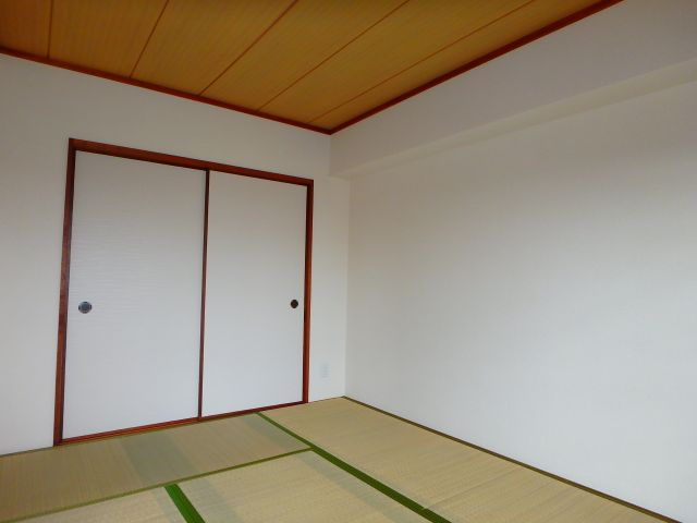 ネクスト倉田　東館の寝室|ネクスト倉田（岡山市中区倉田）RC賃貸マンション